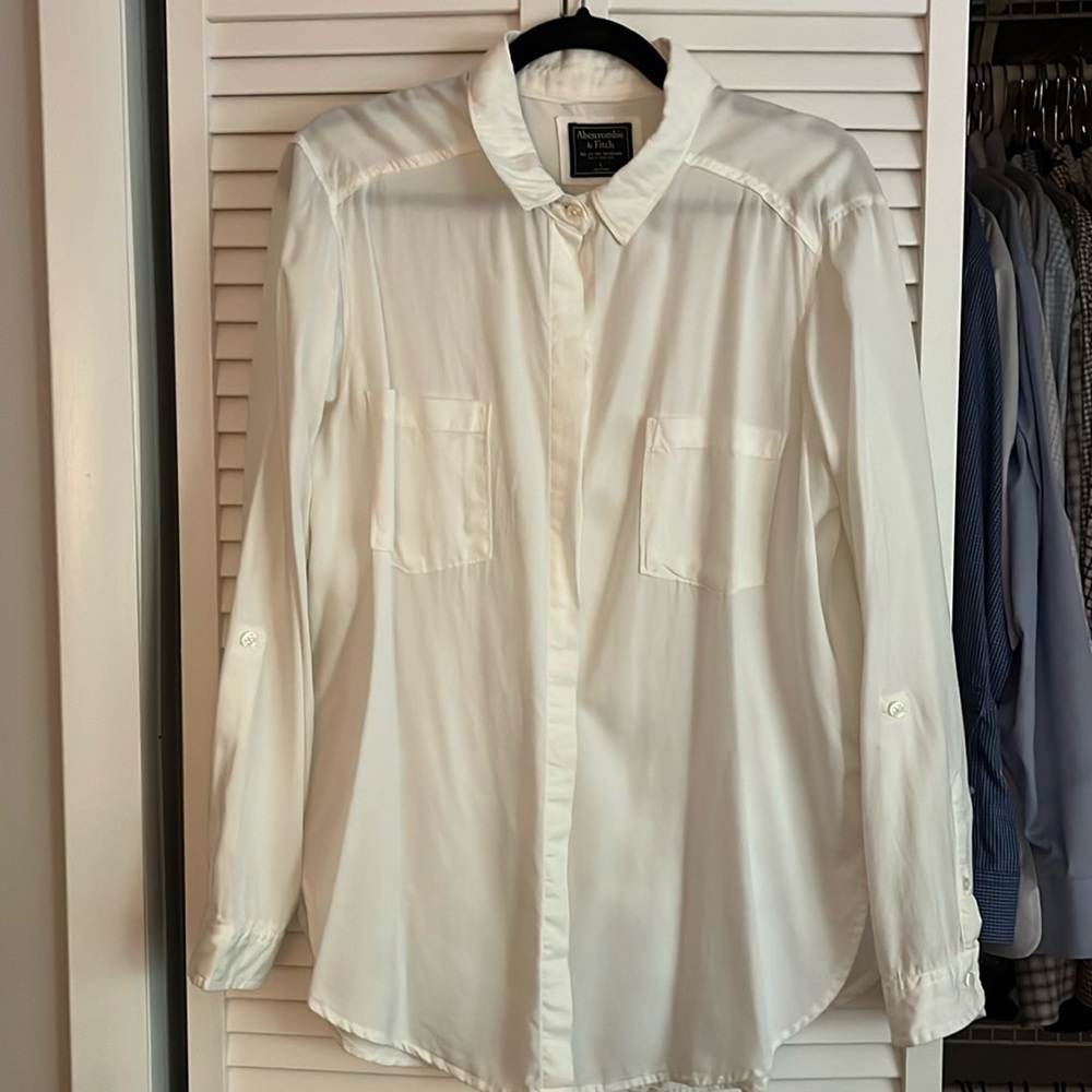 White button up with slit in back